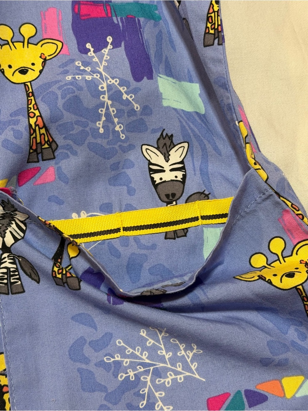 WonderWink 4 Pocket Zoo Giraffe Zebra‎ Print Medical Scrub Top Small 100% Cotton - Picture 5 of 9